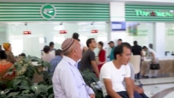 Diňle: Lebapda uçar biletleriniň gytçylygy ýitileşdi, aeroportda uly nobatlar döredi