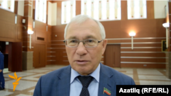 Разил Вәлиев