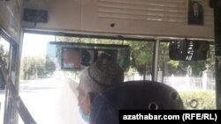 Aşgabatda awtobus sürüjisi
