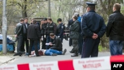 Олесь Бузина атылган жер. Киев, 16-апрель, 2015-жыл.