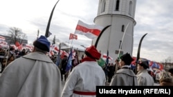 На цырымоніі пахаваньня Кастуся Каліноўскага і паўстанцаў 1863–64 гадоў у Вільні. 22 лістапада 2019 году