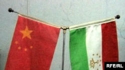 د تاجکستان او چین بیرغونه