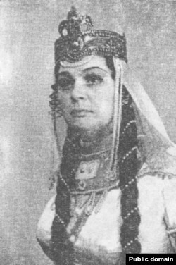 Онука Геннадія Садовського Людмила Мазепа в ролі Ярославни (опера «Князь Ігор»), м. Київ, 1972 р.