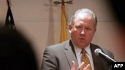 Шеннон Томас.