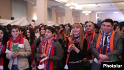 Armenia - Supporters of President Serzh Sarkisian at an election campaign rally in Yerevan, 21Jan2013.