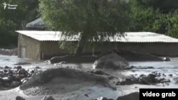 После схода селевого потока на кишлак Амондара Пенджикентского района