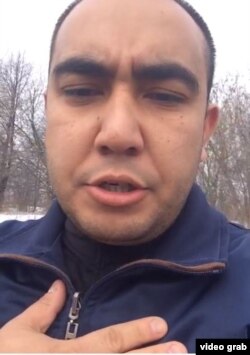 Ozod etilgan muhojirlardan birining akasi politsiyaga minnatdorchilik bildirdi.