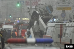 На місці вибуху в тролейбусі, Волгоград, 30 грудня 2013 року