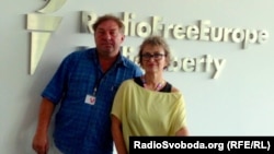 Олександр Ігнатуша та Людмила Ваннек після інтерв’ю у празькому бюро Радіо Свобода