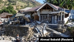 Разрушения от землетрясения на острове Ломбок. 6 августа 2018 года.