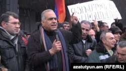 Armenia -- Opposition leader Raffi Hovanissian speaks at a rally in Gyumri. 23Feb., 2013