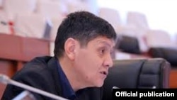 Назарали Арипов.