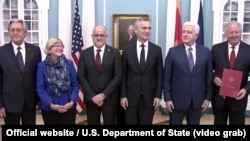 Вашингтондогу салтанатка катышкандар.