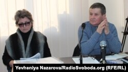 Мати «Скіфа» Олена Шаран і захисник родини Олексій Гармаш