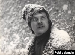 Іван Миколайчук у фільмі «Білий птах з чорною ознакою», знятому студією Довженка у 1971 році
