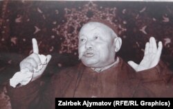 Саякбай Каралаев.