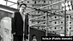 یکی از سخنرانی‌های عمومی آقای بنی‌صدر در اوائل انقلاب