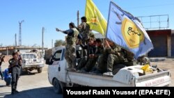 Սիրիա - «Սիրիական ժողովրդավարական ուժերի» աշխարհազորայինները Ռաքքայում, հոկտեմբեր, 2017թ․