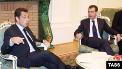 نیکلاس سارکوزی که ریاست دوره ای اتحادیه اروپا را بر عهده دارد، برای میانجی گری به روسیه رفته است. (عکس از ایتارتاس)