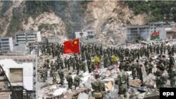 زلزله چین تاکنون ۵۱ هزار کشته و حدود 5 میلیون بی خانمان برجای گذاشته است. (عکی از epa)