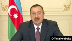 Президент Азербайджана Ильхам Алиев обращается с посланием к азербайджанскому народу по случаю Дня солидарности азербайджанцев мира и Нового года  