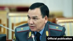 Ички иштер министри Кашкар Жунушалиев.