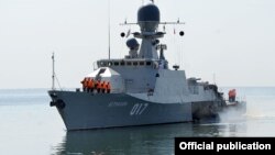 Hazar deňzindäki rus gämisi. Illýustrasiýa suraty.