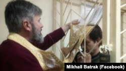 Архієпископ Сімферопольський і Кримський УПЦ КП, Климент, є захисником у справі активіста Володимира Балуха