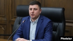 ԱԺ «Պատիվ ունեմ» խմբակցության քարտուղար Տիգրան Աբրահամյան, արխիվ