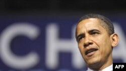 باراک اوباما به عنوان نخستین نامزد سیاه پوست حزب دمکرات در رقابت های حزب دمکرات شرکت خواهد کرد.
(عکس از AFP)