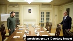 Президент України Володимир Зеленський і канцлер Німеччини Олаф Шольц (праворуч). Нью-Йорк, США, 23 вересня 2024 року