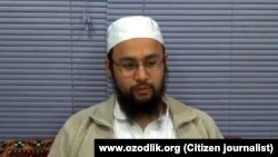 Известный среди своих кумиров как Абдулла Бухари узбекский имам Мирзаголиб Хамидов был застрелен в Стамбуле в 2014 году.