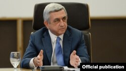 Հայաստան - Նախագահ Սերժ Սարգսյանը խոսում է Կենտրոնական բանկում անցկացված խորհրդակցության ժամանակ, Երևան, 4-ը ապրիլի, 2014թ․