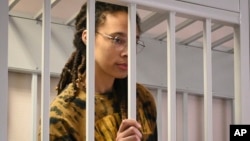 Ամերիկացի բասկետբոլիստուհի Բրիթնի Գրայները Ռուսաստանի դատարանում, հուլիս, 2022թ.