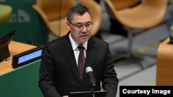Садир Жапаров, президент Киргизстану