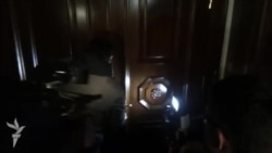 Євромайданівці перевірили кабінет Добкіна