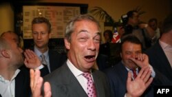 Найджел Фараж радіє з результатів референдуму, Лондон, 24 червня 2016 року