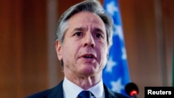 Дії Росії є «порушенням українського суверенітету і становлять загрозу для безпеки Європи», але дипломатичне рішення «все ще можливе», заявив державний секретар США