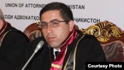 Бузургмеҳр Ёров 8 сол боз дар зиндон аст