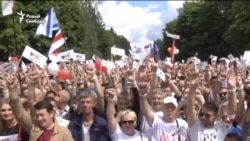 Belarusian Opposition Candidate Draws Thousands To Her Campaign Rallies