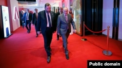 Վարչապետ Նիկոլ Փաշինյանը ժամանում է Viva ընկերության հիմնադրման 20-ամյակին նվիրված միջոցառմանը, 1-ը հուլիսի, 2025թ.