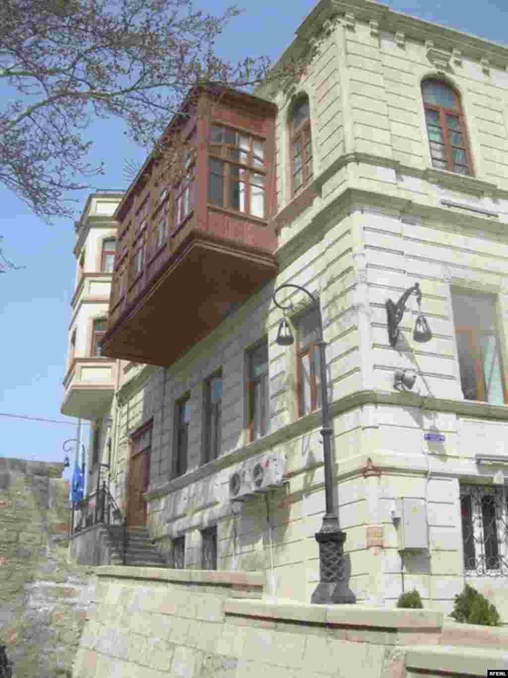 İçərişəhər içəri görünüşünü itirir  #46