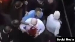 تصویری از انتقال مجتبی امانی، سفیر ایران در لبنان به بیمارستان، پس از انفجار پیجرهای حزب‌الله لبنان