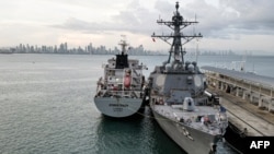 ناو جنگی یو‌اس‌اس سمپسون نیروی دریایی ایالات متحده که برای استقرار در آب‌های نزدیک ونزوئلا به کارائیب اعزام شده است