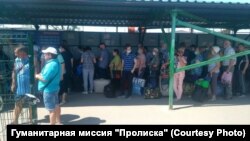 КПВВ з окупованою частиною Луганщини у Станиці Луганській