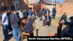 ГIалгIайчоь -- Магасехь ницкъаллин структурийн белхахошна тIелатар дарна Дугиев ИбраьхIим лаца веана ву Iедалан векал. 