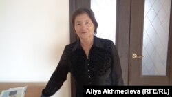 «Одежда» жауапкершілігі шектеулі серіктестігі директоры Қалжамал Ысқақова. Алматы облысы, желтоқсан,  2015 жыл.