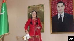 Türkmenistanda şu wagta çenli geçirilen saýlawlaryň hiç haýsy abraýly halkara saýlaw synçylary tarapyndan “azat we adalatly” hökmünde ykrar edilmedi.