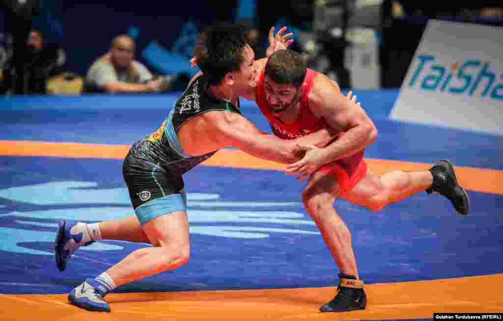 Аналогично выступил Кайратбек Туголбаев.