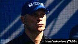 Сам Ілля Кива повідомив про обшуки раніше 16 листопада і пов’язав їх зі своєю політичною позицією